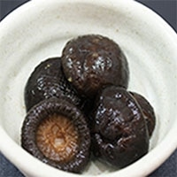 �ǂ񂱒ő��M�q�ρi���N40�P�j�Ō`600G